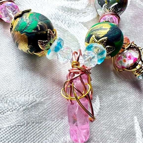 Handmade Charm Bracelet with Hand-Painted Beads & Wire-Wrapped Accents 6-7 3130 - Picture 3 of 11